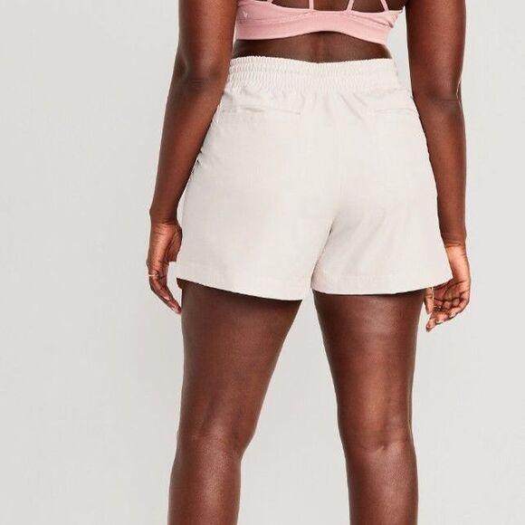 Old Navy High waisted stretchTech shorts 4x - Picture 2 of 5